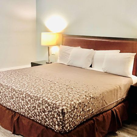 Montgomery Inn & Suites 外观 照片